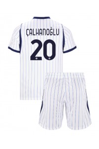 Inter Milan Hakan Calhanoglu #20 Jalkapallovaatteet Lasten Vieraspeliasu 2026-27 Lyhythihainen (+ Lyhyet housut)